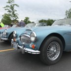 Jump back, what’s that sound? Here she comes, full blast’n top down.