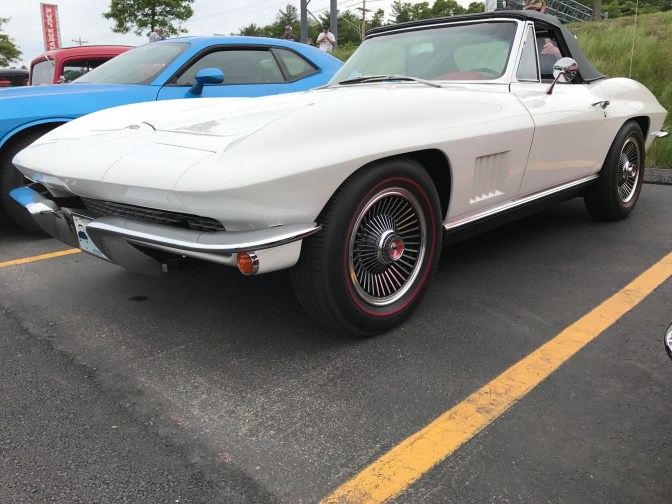 2nd generation Chevrolet Corvette.