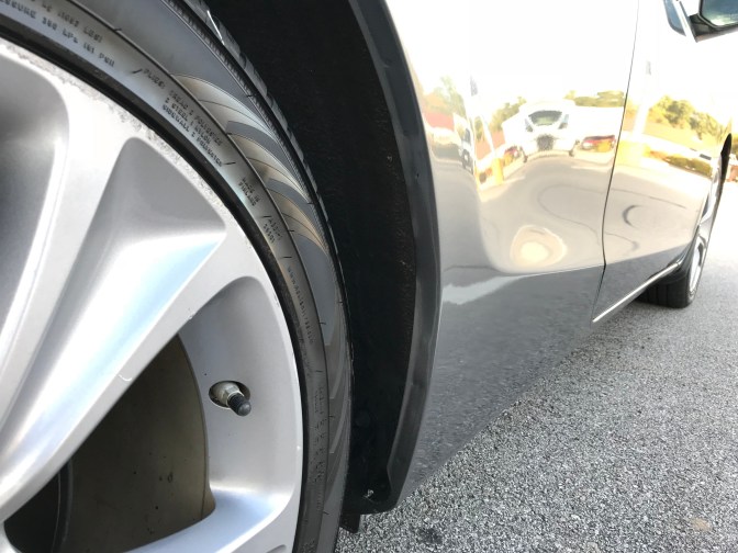 Right rear fender and wheel of Honda Accord.