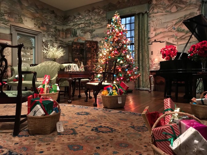 Chinese Room, decorated with a large Christmas tree and gift baskets.