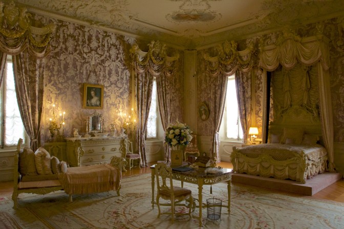 Alva Vanderbilt's bedroom.