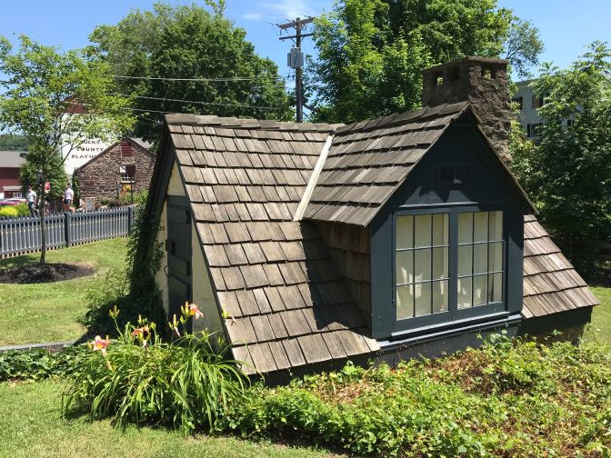 Ice House behind the Parry Mansion.