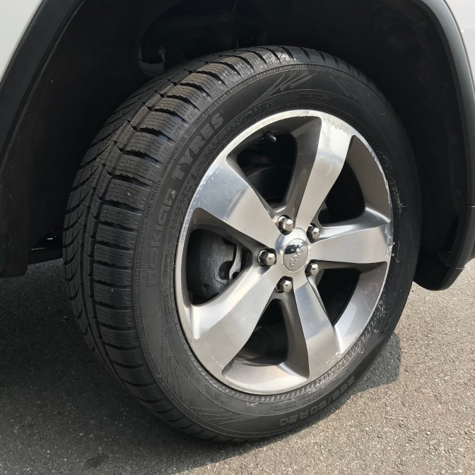 Nokian WR G4 SUV tires on Jeep Grand Cherokee.