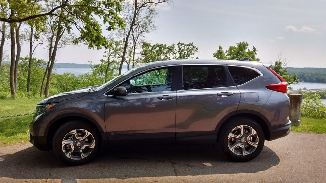 2019 Honda CR-V in gray, parked in the bluffs above the St. Croix river.