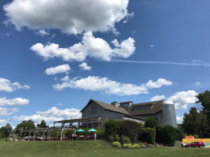 Main building of Laurita Winery.