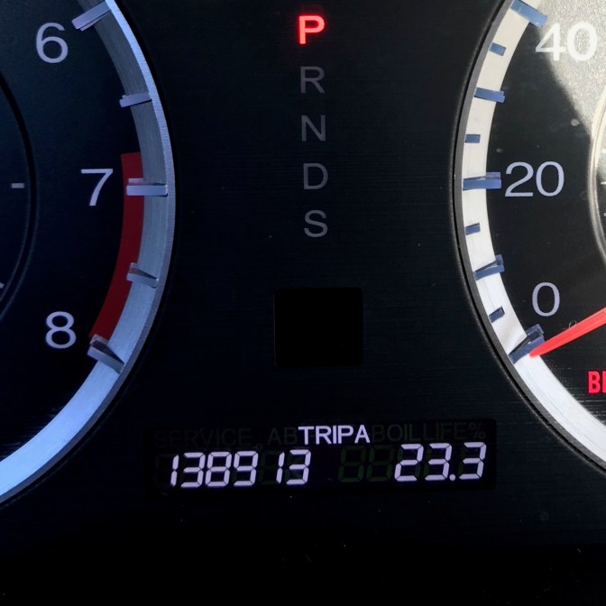 Car odometer that reads 138913