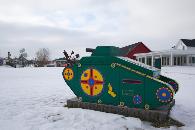 Metal sculpture of WWI-era tank.