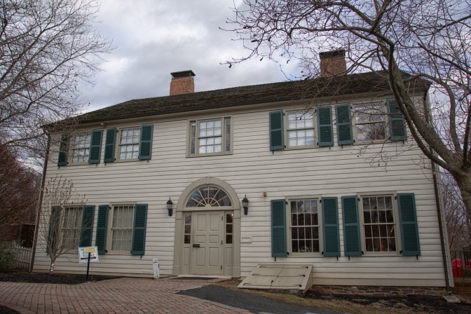 Exterior of Indian Queen Tavern.
