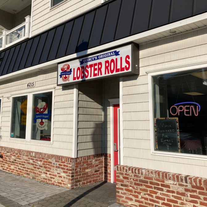 Exterior of Quincy's Original Lobster Rolls.