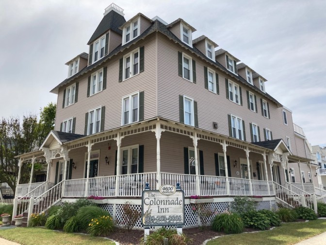 Exterior of The Colonnade Inn.