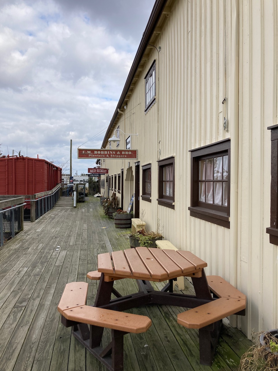 Exterior of Bayshore Center at Bivalve in Port Norris.