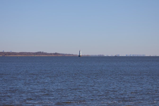 Great Beds Light in middle of bay.