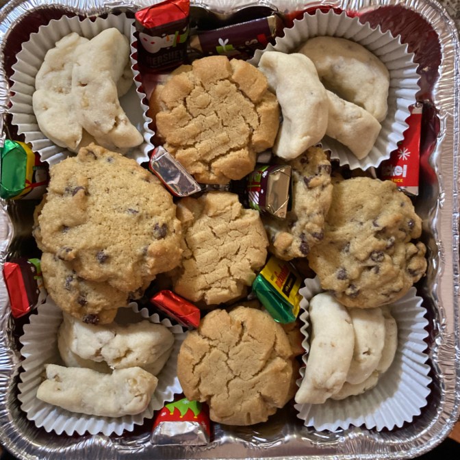Plate of cookies.