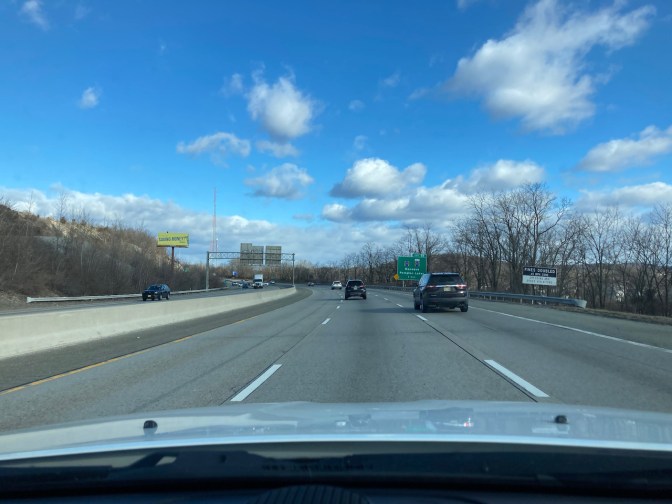 View of I-287 through windshield of Jeep Grand Cherokee.