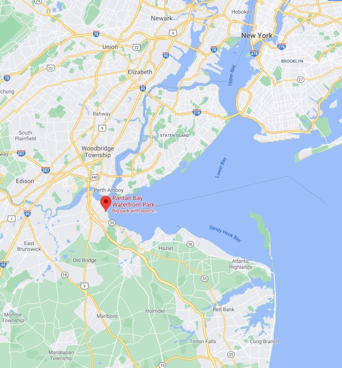 Map of central New Jersey and New York, with red pin in location in Raritan Bay.