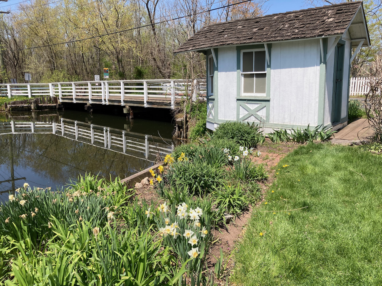 Blackwells Mills bridge over Delaware and Raritan Canal.