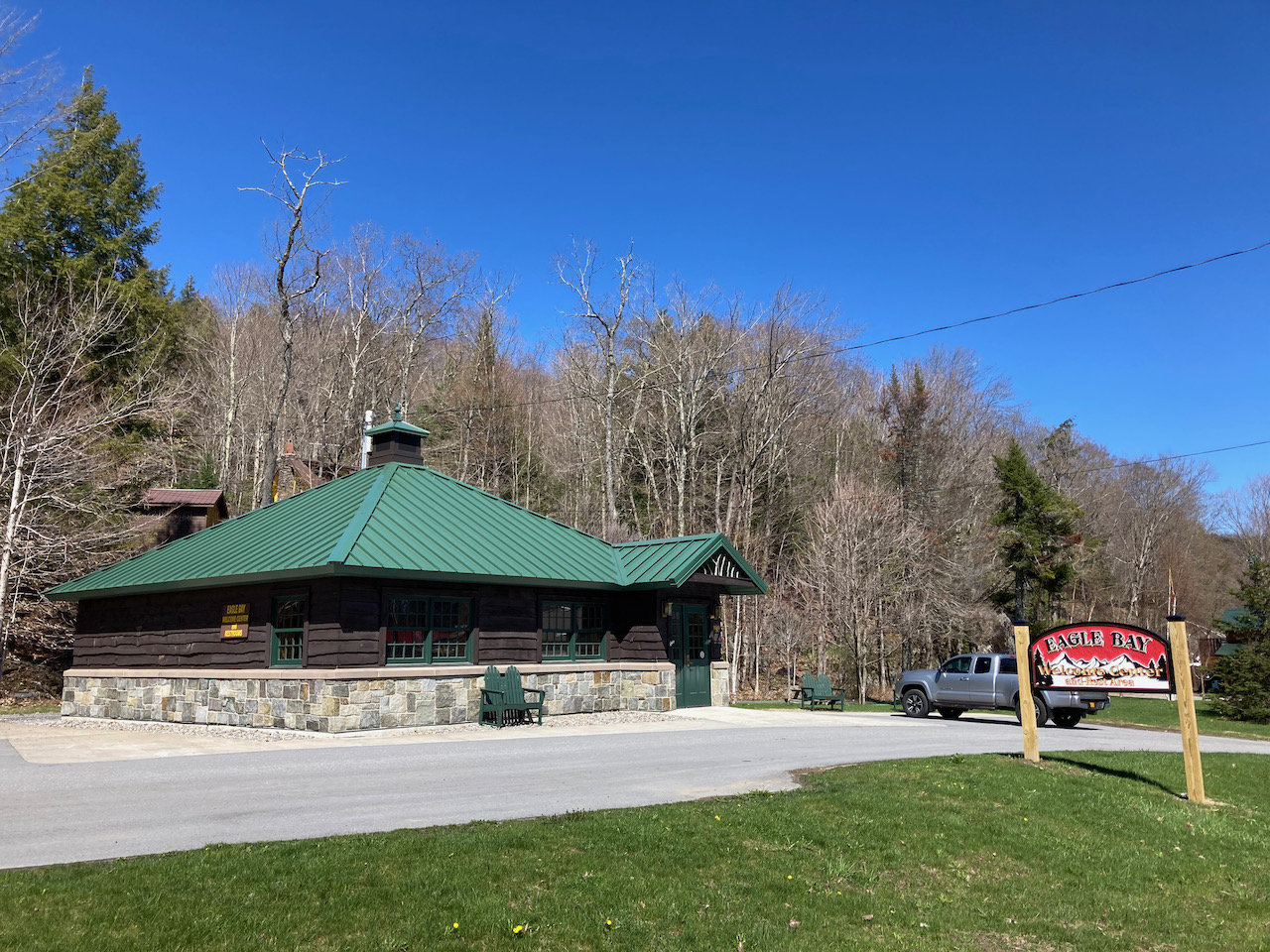 Exterior of Eagle Bay welcome center.