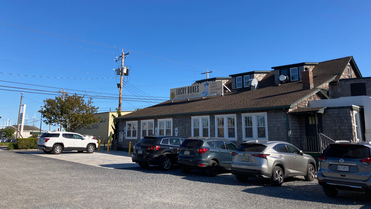 Exterior of Lucky Bones Backwater Grille in Cape May.