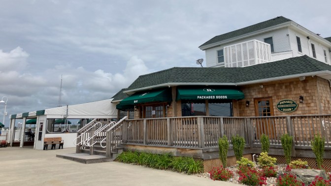 Exterior of Deauville Inn.