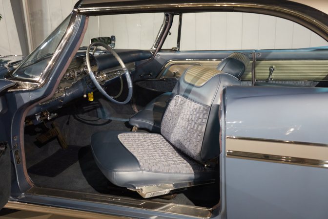 Swivel seat in 1959 DeSoto.
