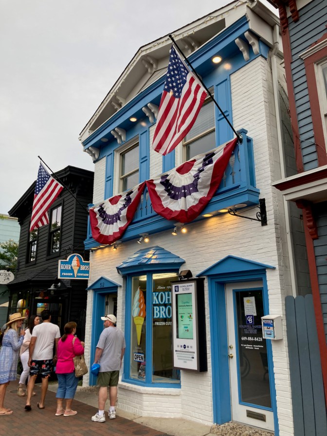 Exterior of Kohr Bros frozen custard.