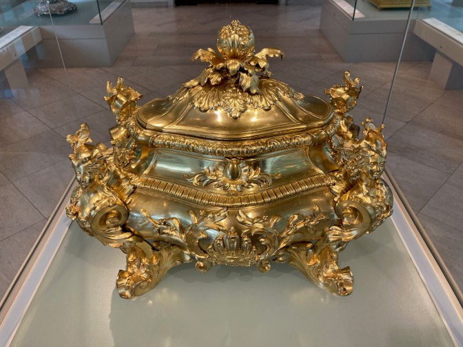 Soup tureen, covered in gold leaf.