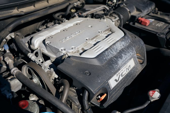 Honda J35 V6 engine.