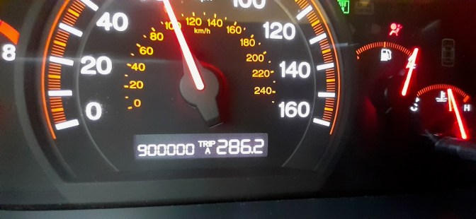 Car odometer reading 900000 TRIP A 286.2