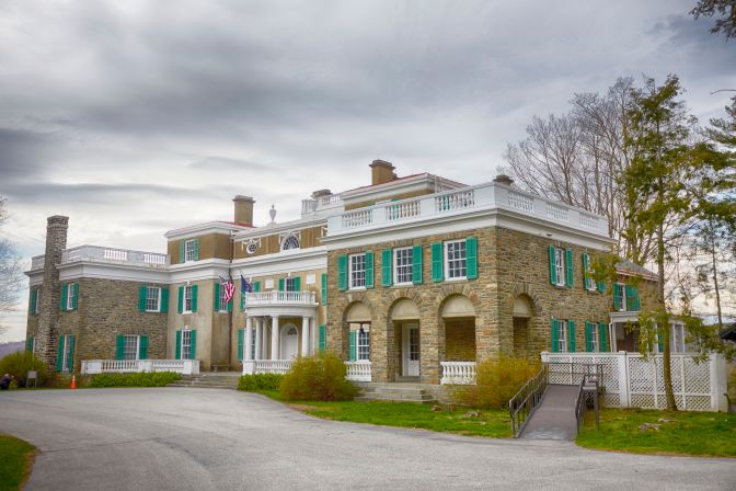 Exterior of Springwood.