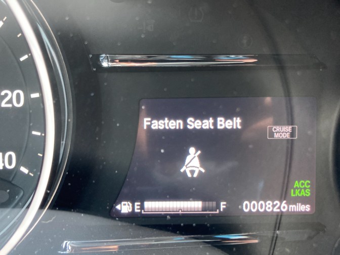 Odometer reading 000826 miles.