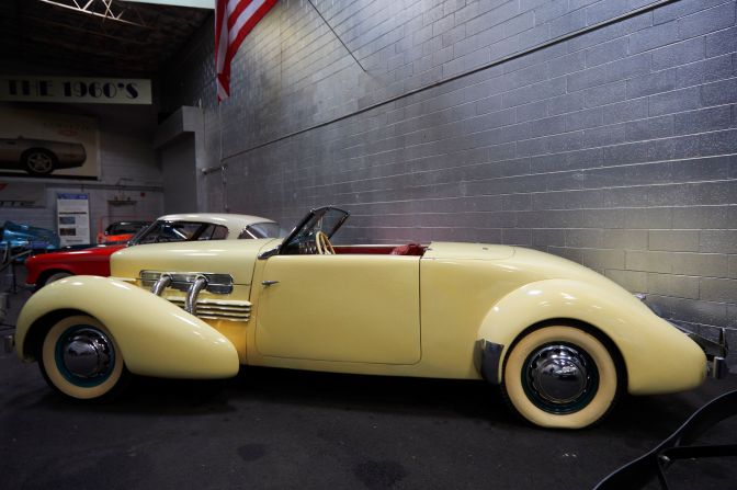 Cord 812 Supercharged.