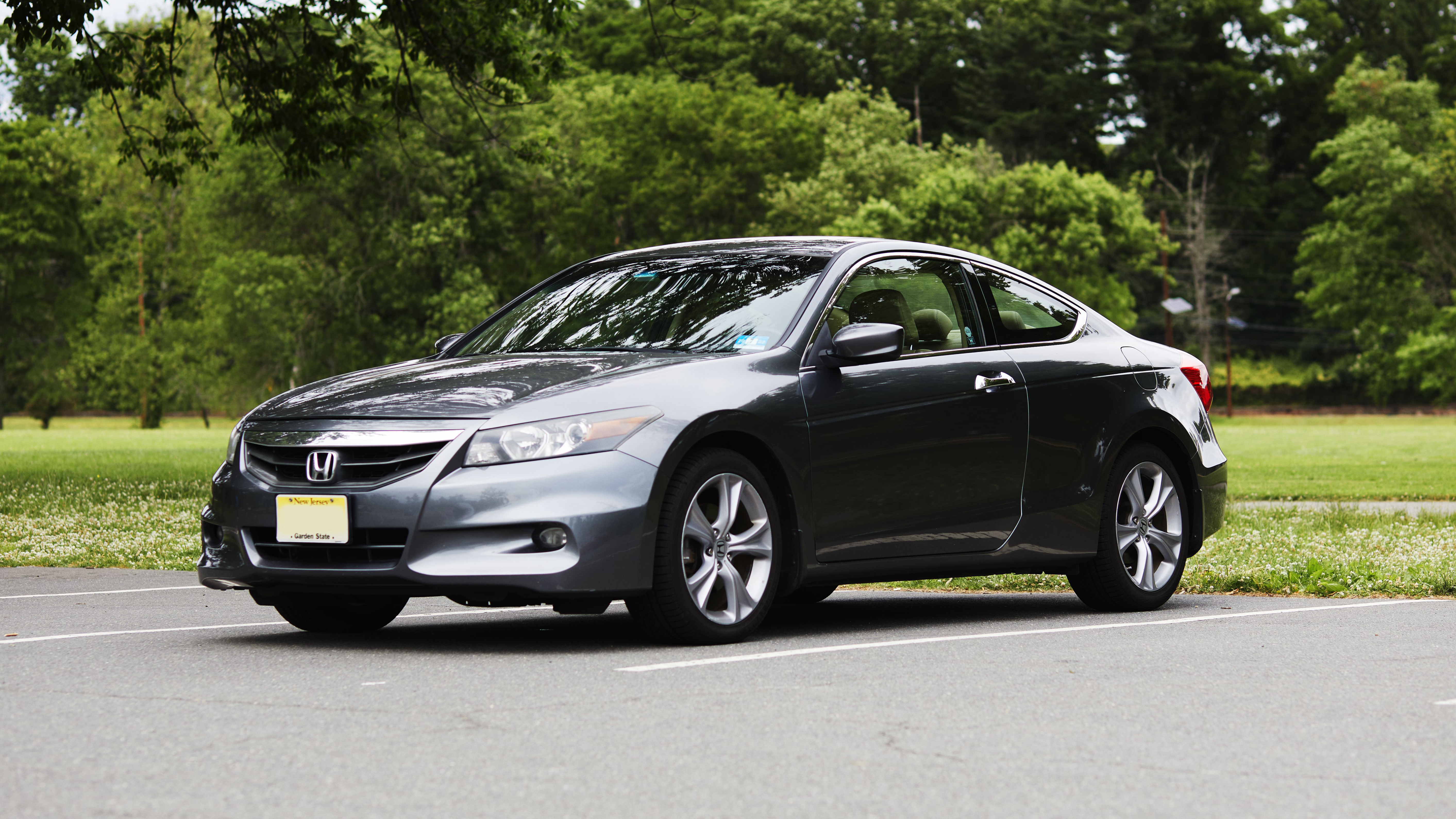 2012 Honda Accord coupe.