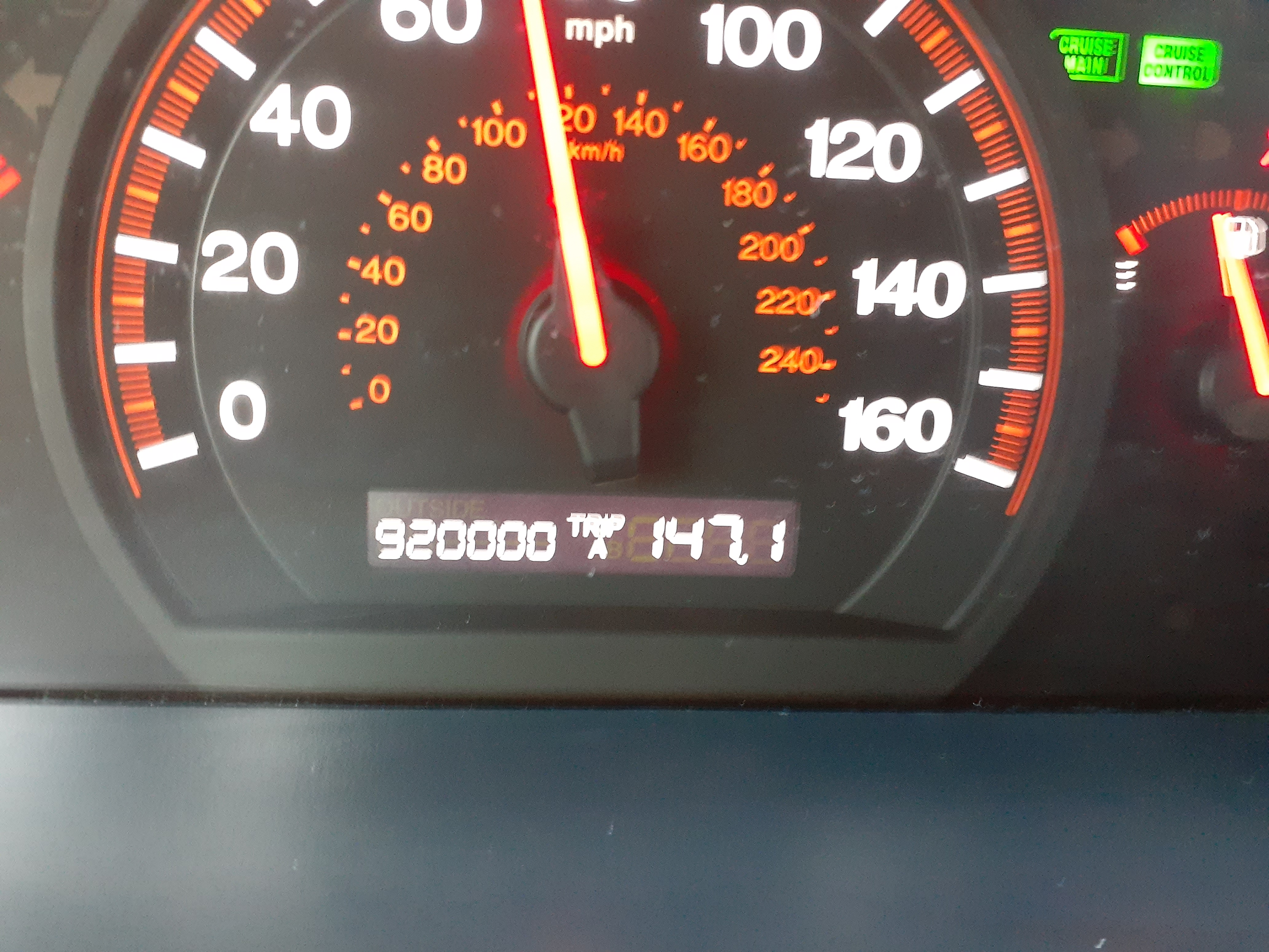 Car odometer reading 920000 TRIP A 147.1