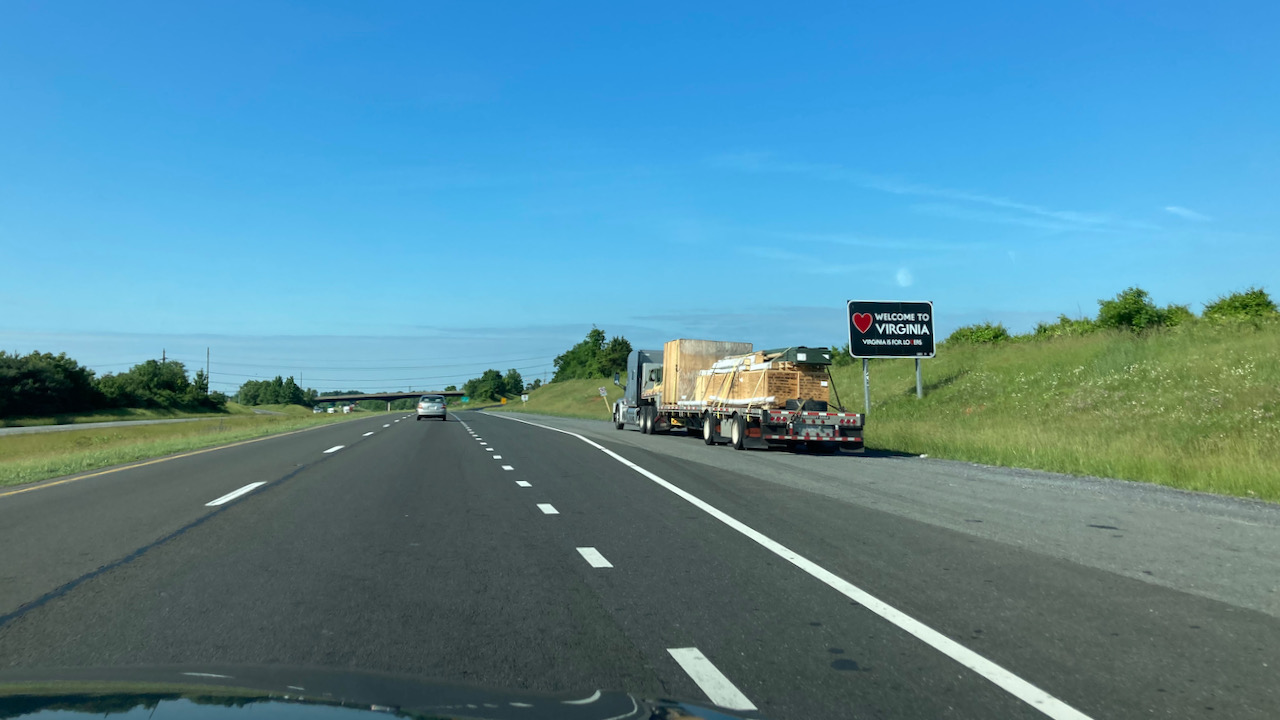 Sign along highway that says WELCOME TO VIRGINIA