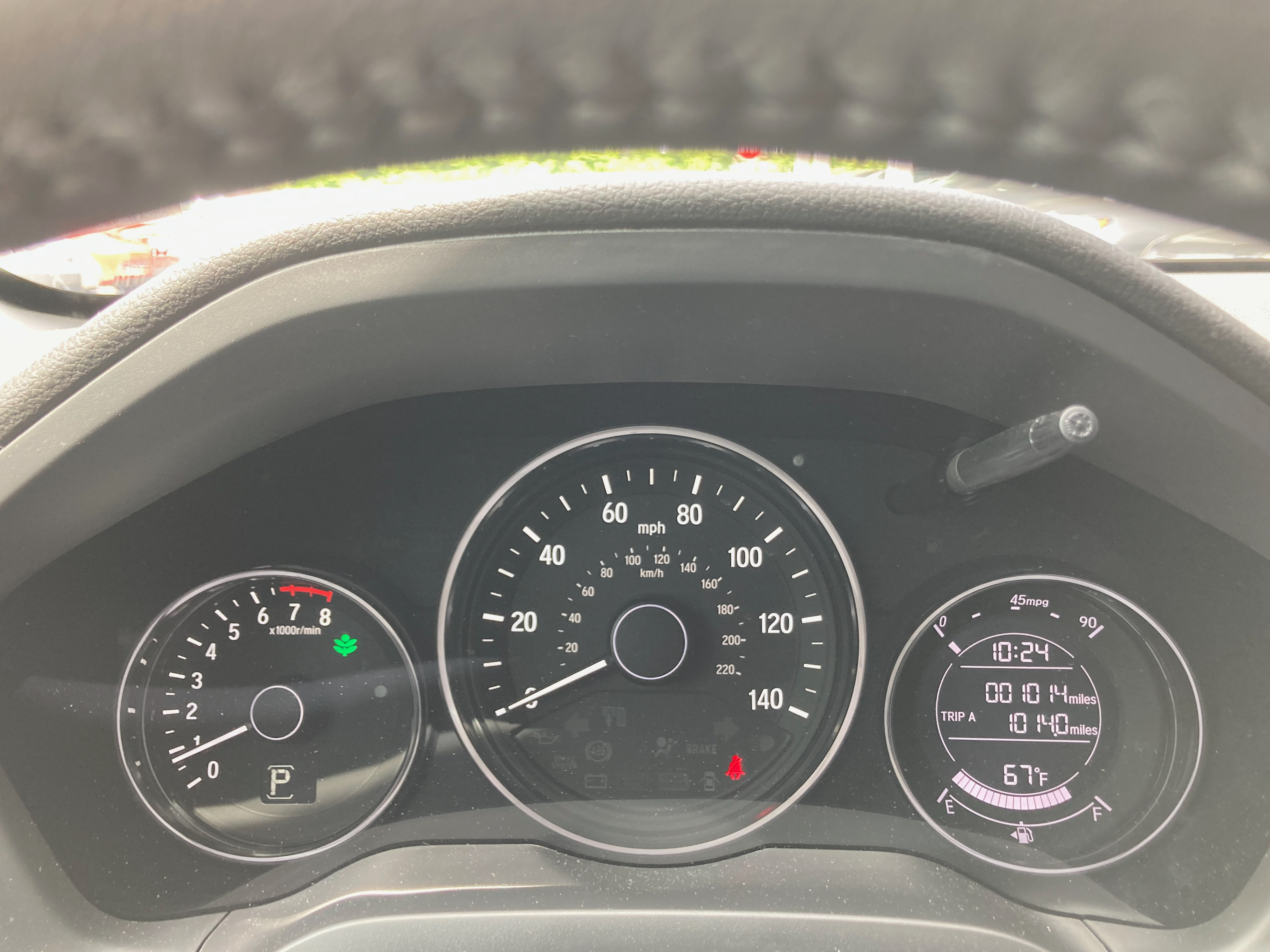 Gauge cluster of 2022 Honda HR-V with odometer reading 001014 miles.