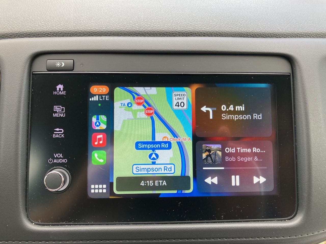 Apple CarPlay display in Honda HR-V
