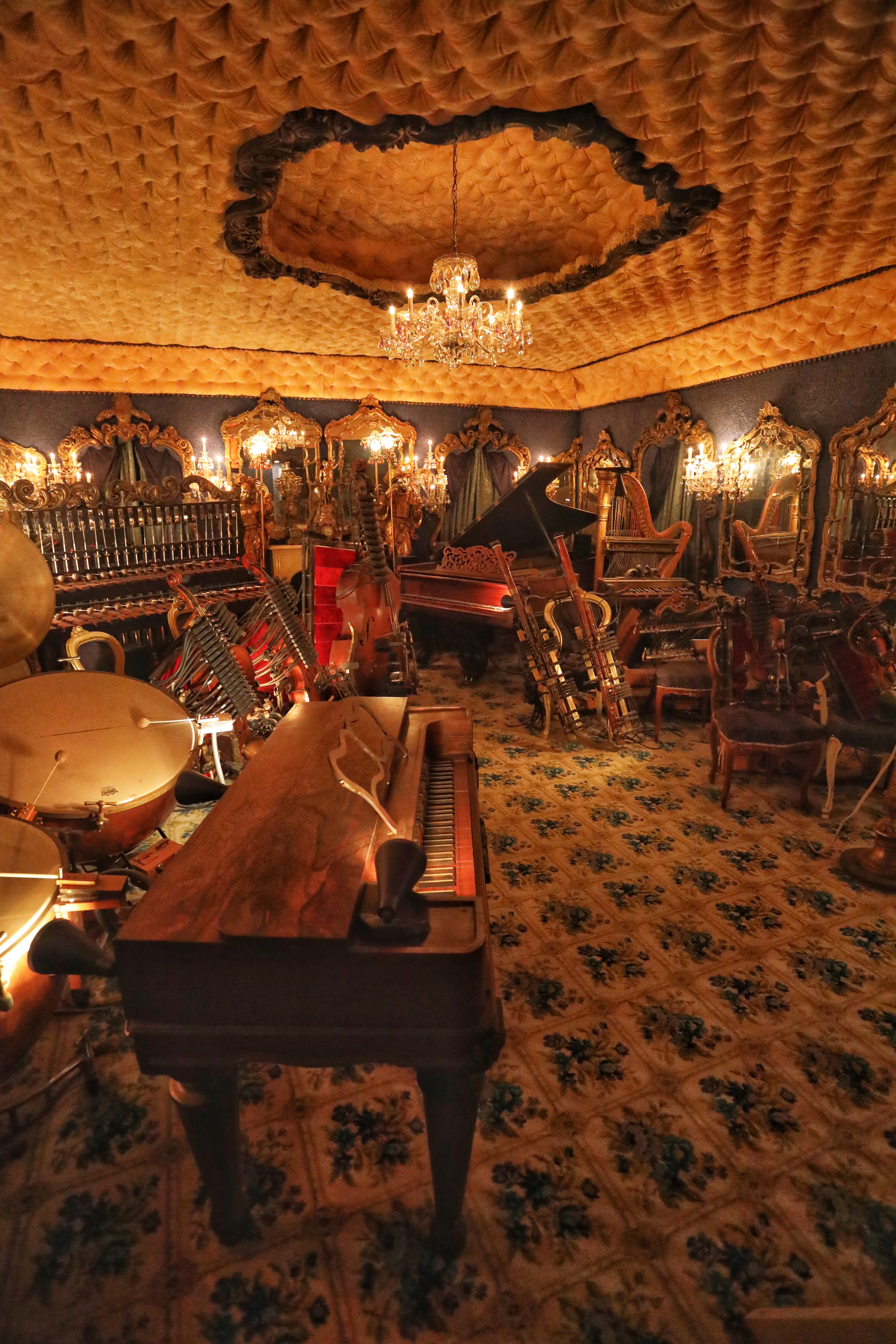 Room filled with musical instruments.