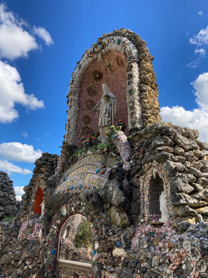 Dickeyville grotto.