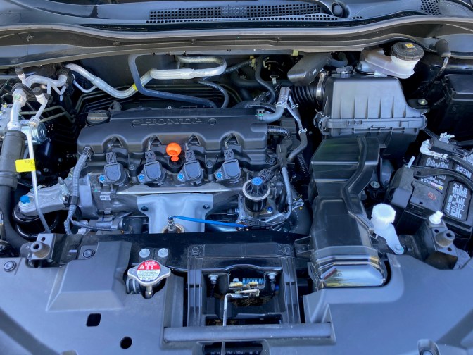 Engine of 2021 Honda HR-V.