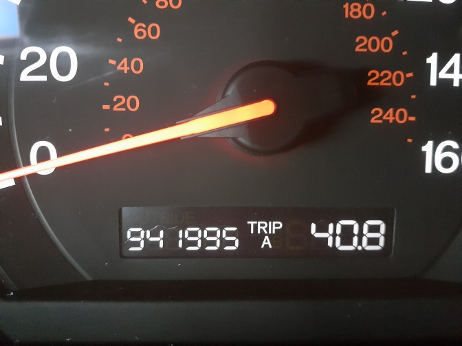 Car odometer 941955 TRIP A 40.8.