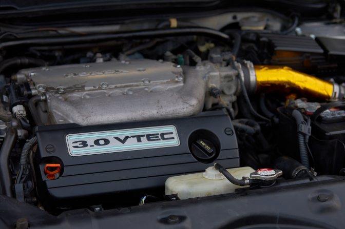 V6 engine of Honda Accord.