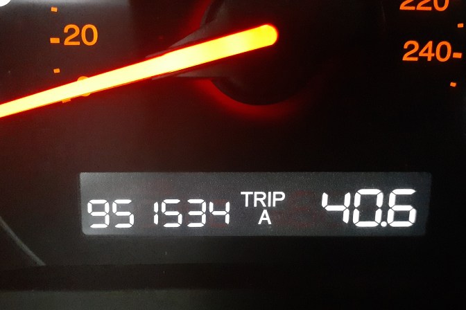 Car odometer reading 951534 TRIp A 40.6