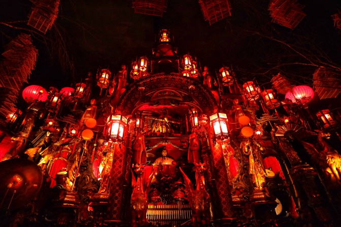 Japanese temple, with lanterns, in House on the Rock.