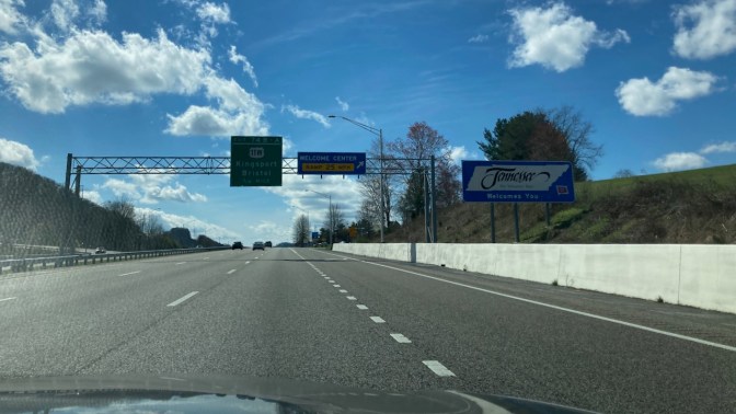 I-81, with sign by road for Tennessee.