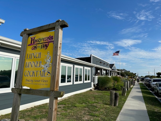 Exterior of Harpoon's on the Bay.