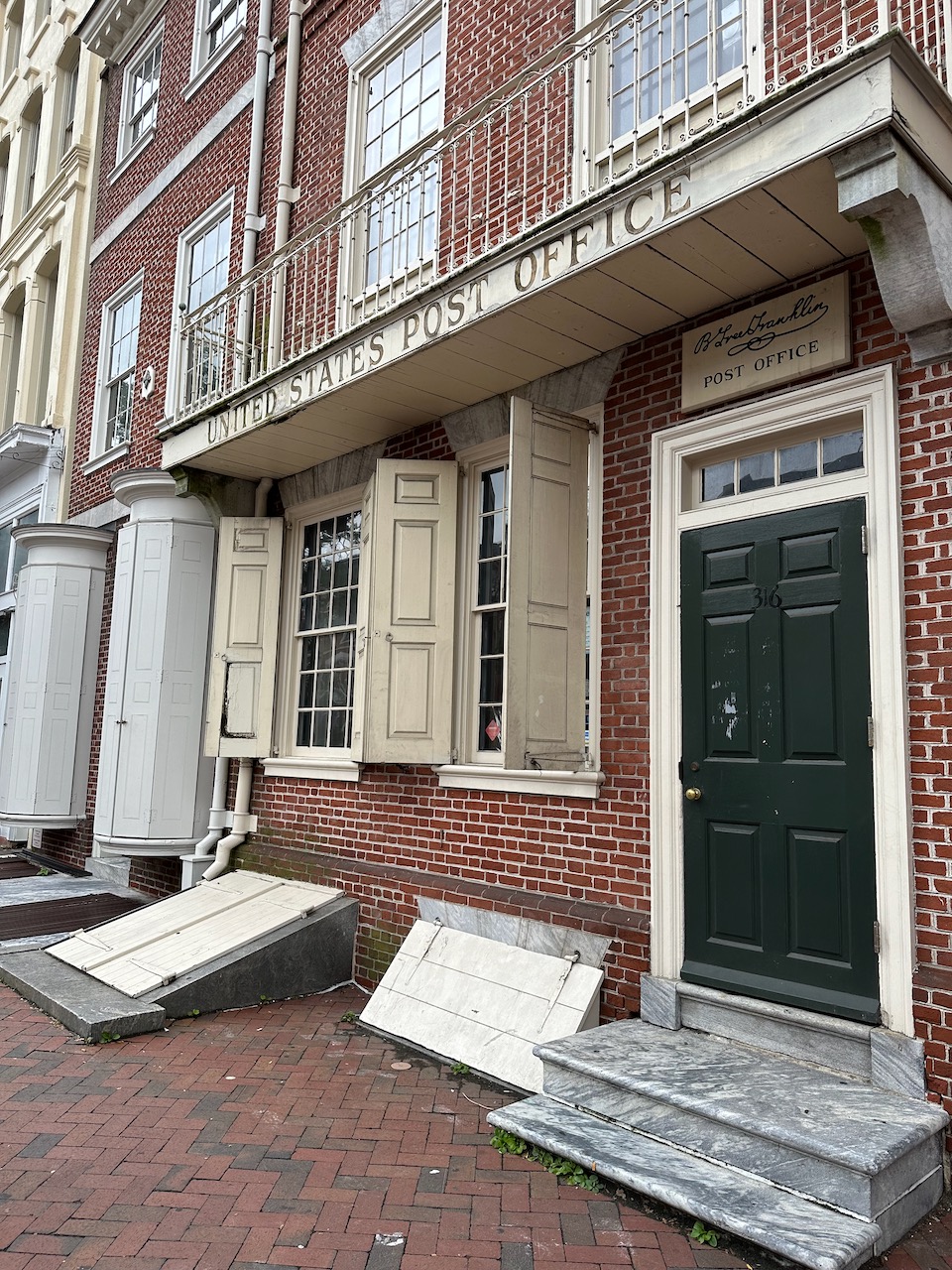 Exterior of the Benjamin Franklin Post Office.