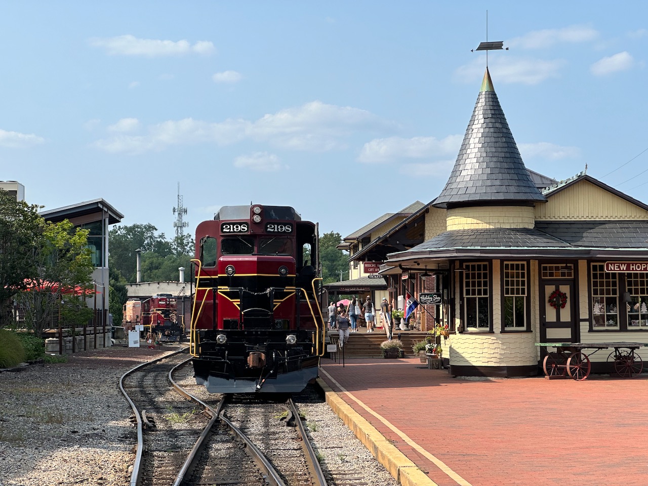 Train beside New Hope Station.