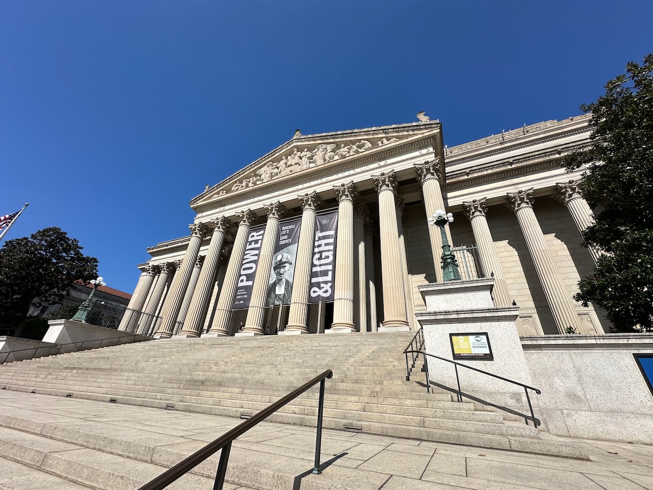 Exterior of National Archives.