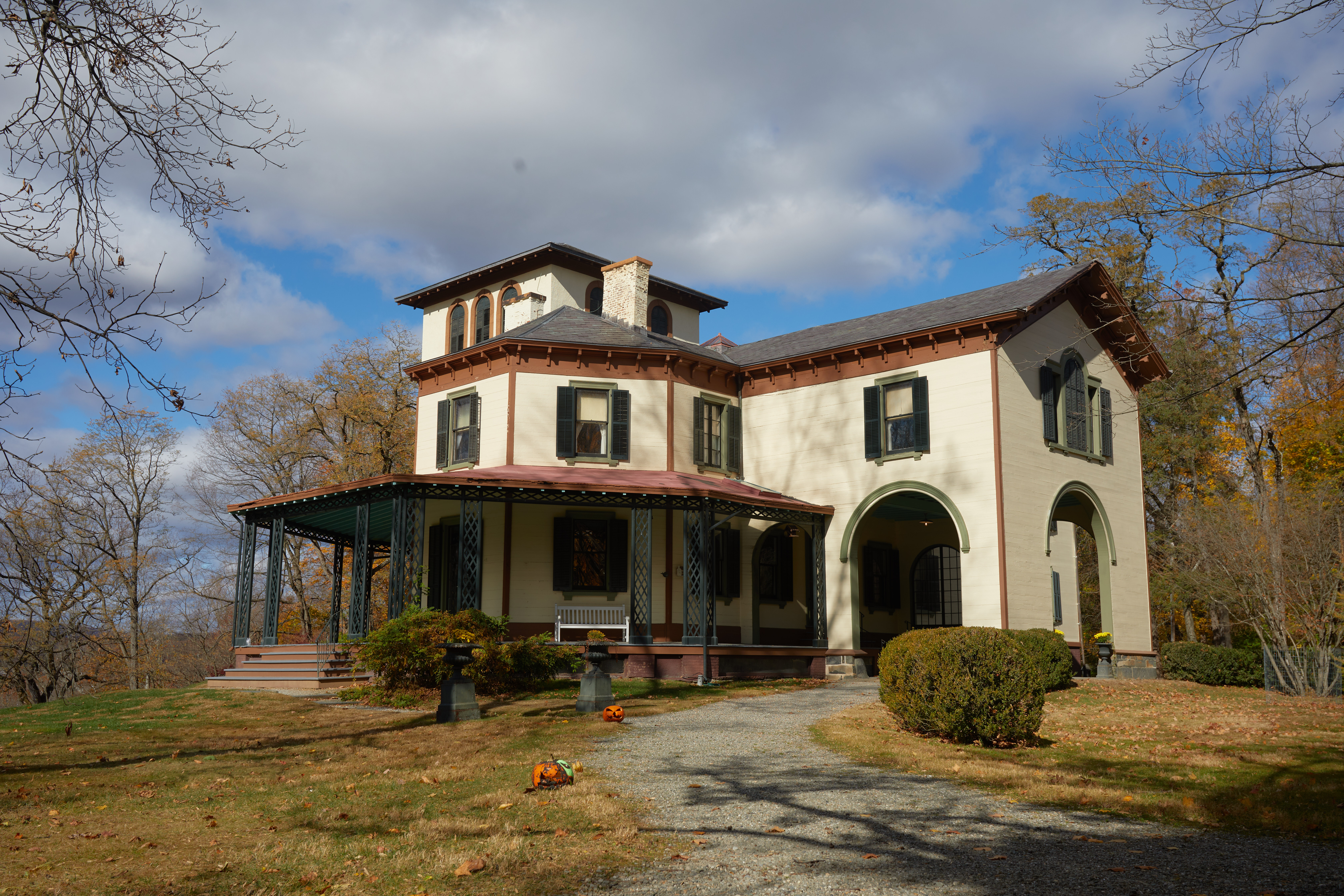 Exterior of Locust Grove mansion.