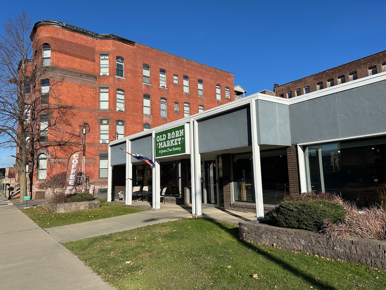 Exterior of Old Barn Market.